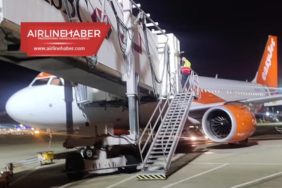 EasyJet-uçağında-yolcu-hayatını-kaybetti
