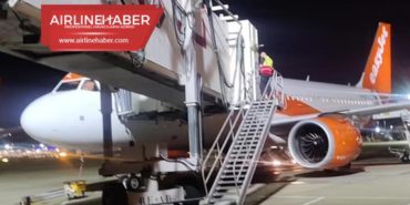 EasyJet uçağında yolcu hayatını kaybetti