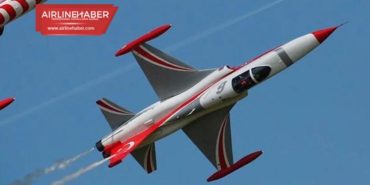 Türk Yıldızları’na ait askeri eğitim uçağı düştü. Pilot paraşütle atlayarak kurtuldu