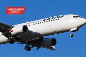 Qantas-B738'in-kabinini-bir-anda-duman-sardı