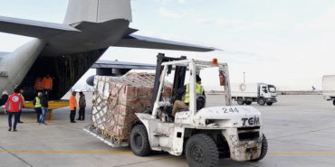 Bugüne kadar 27 BAE yardım uçağı Suriye ve Türkiye’ye gönderildi