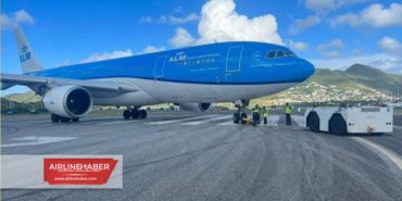 KLM A330 iniş sonrası steering arızası ile pistte kaldı