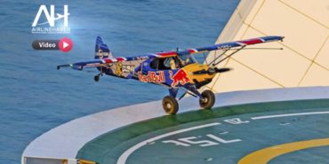 Red Bull bir kez daha havacılığın sınırlarını zorladı. Pilot uçağı helikopter pistine indirdi
