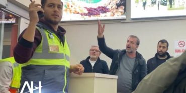 THY uçağı geç kalınca yolcular isyan etti