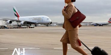 Emirates uçuş görevlisini tehdit ve taciz eden yolcu 18 ay ceza aldı