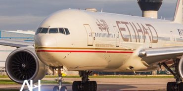 Etihad uçağından kabin basıncı düştü. Pilotlar acil iniş yaptı