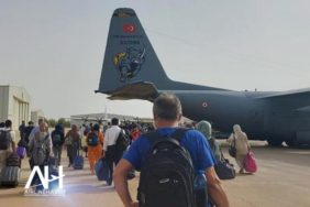 Türk-tahliye-uçağına-ateş-açıldı