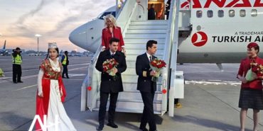 AnadoluJet’in uçağı Taşkent’te törenle karşılandı