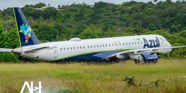 Azul uçağı iniş sırasında pistten çıktı