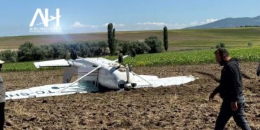 TC-SHF kuyruk tescilli Cessna T207A eğitim uçağı Aksaray’da düştü