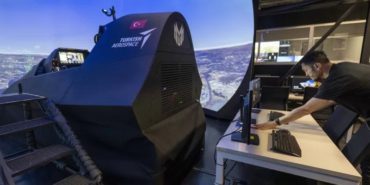 Türk Pilotlar ‘KAAN’ İçin Simülatörle Eğitim Alıyor