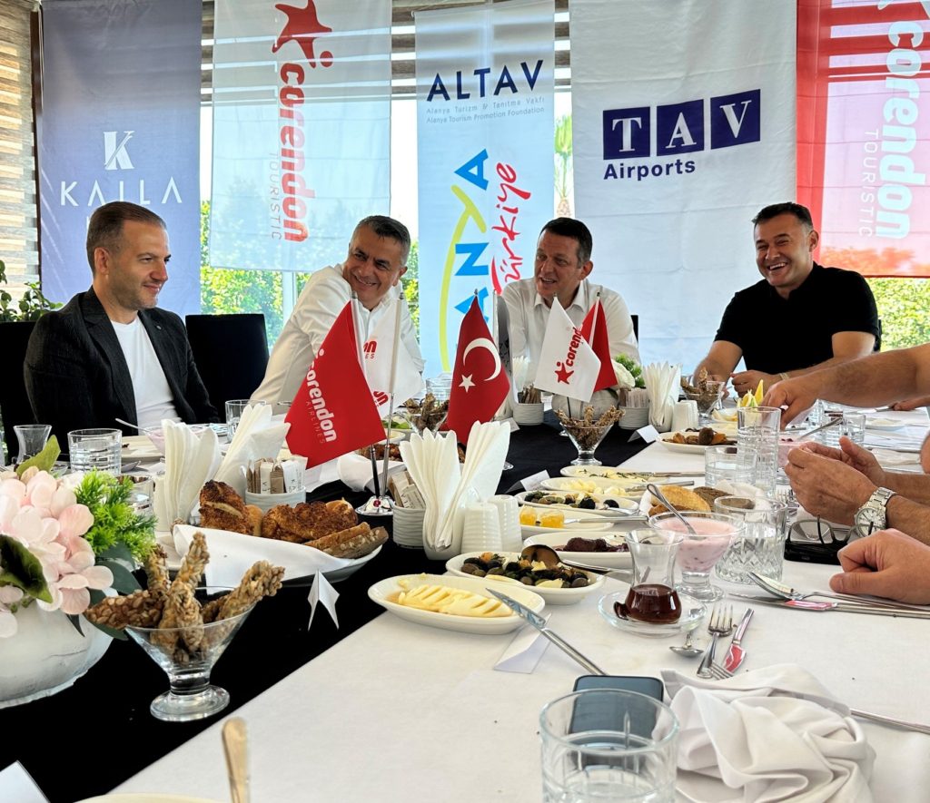 Son Dakika Havacılık Haberleri | Türk Hava Yolları, Pegasus, Sunexpress, Corendon, Havacılık, Havayolları, Havalimanları, Havaalanları, THY, Hostes, Pilot, Uçak, Kabin memuru, SHGM, DHMİ Corendon Travel Alanya Toplantisi 1