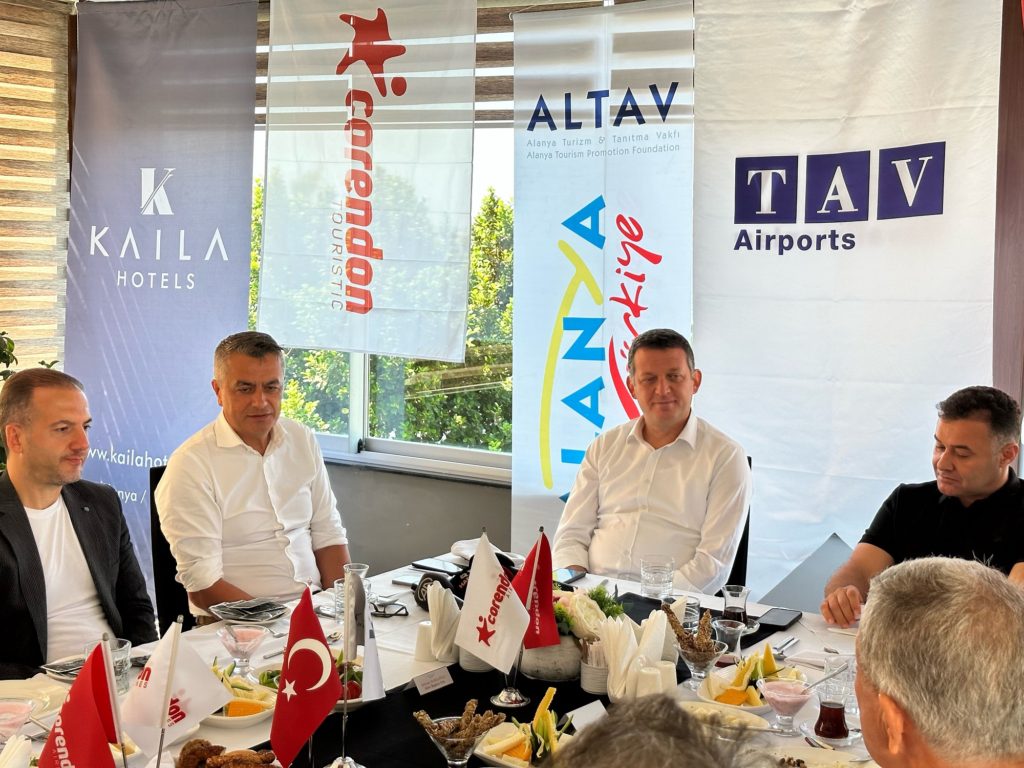 Son Dakika Havacılık Haberleri | Türk Hava Yolları, Pegasus, Sunexpress, Corendon, Havacılık, Havayolları, Havalimanları, Havaalanları, THY, Hostes, Pilot, Uçak, Kabin memuru, SHGM, DHMİ Corendon Travel Alanya Toplantisi 3