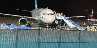 Motoru arızalanan uçak Trabzon Havalimanı'na acil iniş yaptı 2 Haberler Ukrayna Motoru arızalanan uçak Trabzon Havalimanı’na acil iniş yaptı