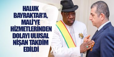 Haluk Bayraktar'a, Mali'ye hizmetlerinden dolayı Ulusal Nişan takdim edildi 6 Haberler TUSAŞ Haluk Bayraktar’a, Mali’ye hizmetlerinden dolayı Ulusal Nişan takdim edildi