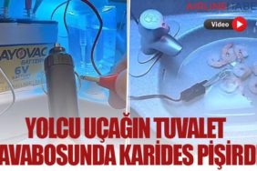 Yolcu uçağın tuvalet lavabosunda karides pişirdi