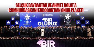 Selçuk Bayraktar ve Ahmet Bolat’a Cumhurbaşkanı Erdoğan’dan Onur Plaketi