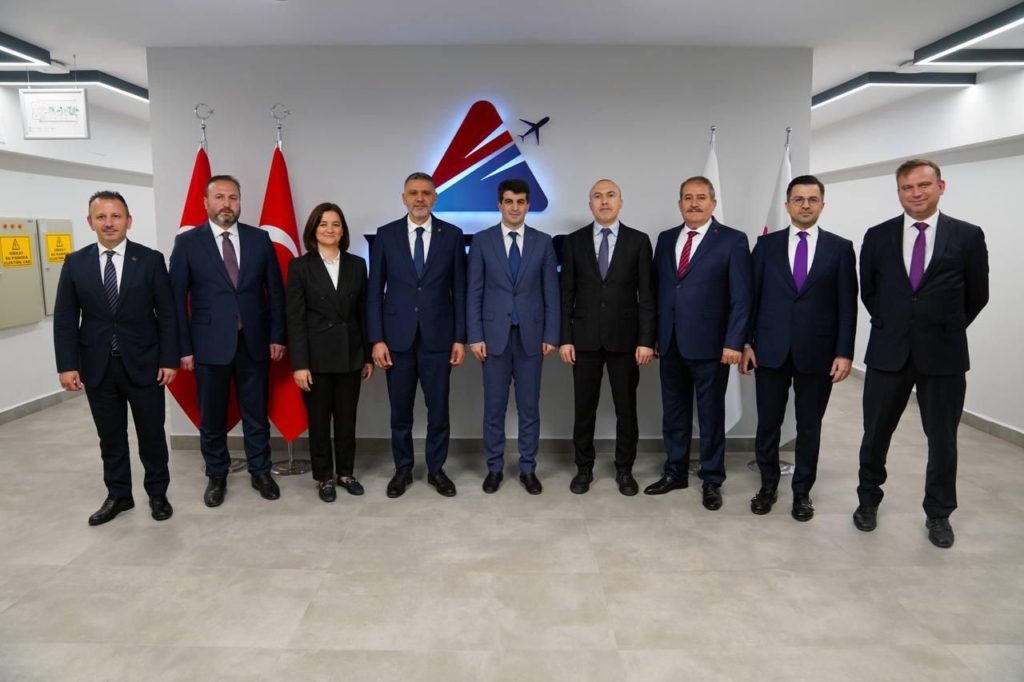 Son Dakika Havacılık Haberleri | Türk Hava Yolları, Pegasus, Sunexpress, Corendon, Havacılık, Havayolları, Havalimanları, Havaalanları, THY, Hostes, Pilot, Uçak, Kabin memuru, SHGM, DHMİ HEAS