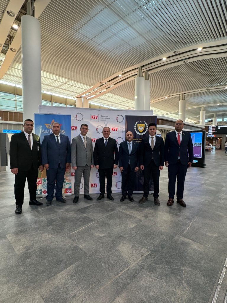 Son Dakika Havacılık Haberleri | Türk Hava Yolları, Pegasus, Sunexpress, Corendon, Havacılık, Havayolları, Havalimanları, Havaalanları, THY, Hostes, Pilot, Uçak, Kabin memuru, SHGM, DHMİ Cukurova Uluslararasi Havalimaninda Resim Sergisine Buyuk Ilgi 3