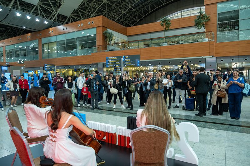 Cumhuriyet'in 102. yaşı Sabiha Gökçen Havalimanı'nda coşkuyla kutlandı 1 Haberler Sabiha Gökçen Son Dakika Havacılık Haberleri | Türk Hava Yolları, Pegasus, Sunexpress, Corendon, Havacılık, Havayolları, Havalimanları, Havaalanları, THY, Hostes, Pilot, Uçak, Kabin memuru, SHGM, DHMİ ISG 29 Ekim 5