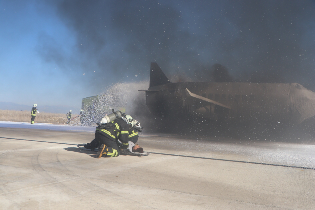 Son Dakika Havacılık Haberleri | Türk Hava Yolları, Pegasus, Sunexpress, Corendon, Havacılık, Havayolları, Havalimanları, Havaalanları, THY, Hostes, Pilot, Uçak, Kabin memuru, SHGM, DHMİ Cukurova Uluslararasi Havalimani nda Nefes Kesen Tatbikat 5