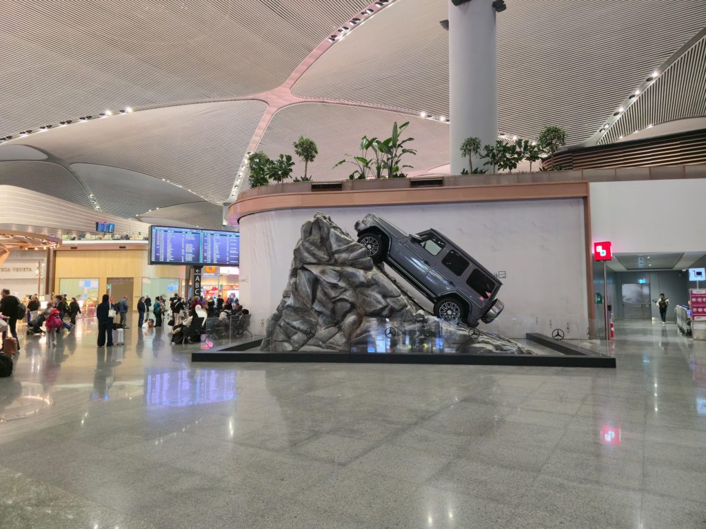 Son Dakika Havacılık Haberleri | Türk Hava Yolları, Pegasus, Sunexpress, Corendon, Havacılık, Havayolları, Havalimanları, Havaalanları, THY, Hostes, Pilot, Uçak, Kabin memuru, SHGM, DHMİ Mercedes 3