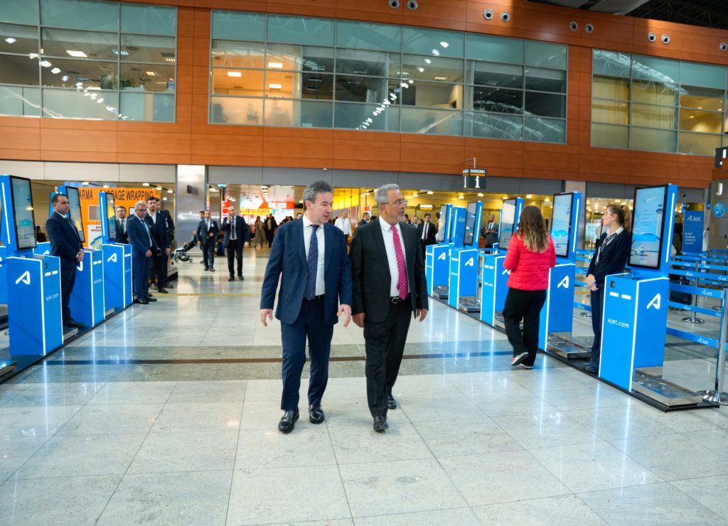 Sabiha Gökçen’de AJet Operasyonlarına Üst Düzey Ziyaret 7 Haberler AJet Son Dakika Havacılık Haberleri | Türk Hava Yolları, Pegasus, Sunexpress, Corendon, Havacılık, Havayolları, Havalimanları, Havaalanları, THY, Hostes, Pilot, Uçak, Kabin memuru, SHGM, DHMİ Ahmet Bolat Terminal 1