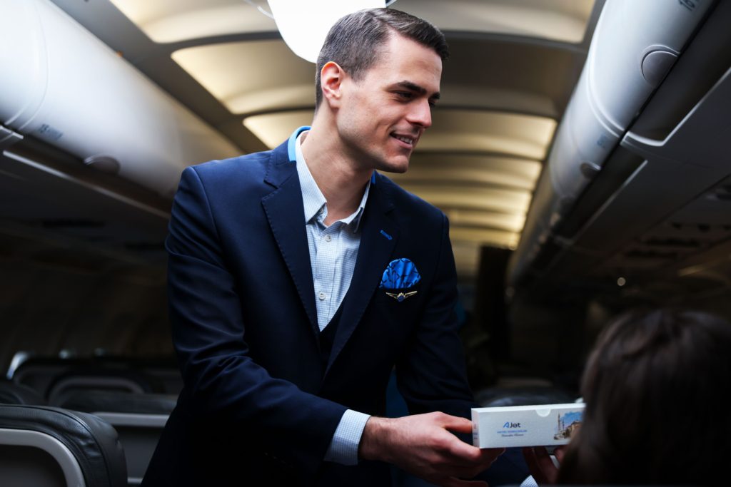 Son Dakika Havacılık Haberleri | Türk Hava Yolları, Pegasus, Sunexpress, Corendon, Havacılık, Havayolları, Havalimanları, Havaalanları, THY, Hostes, Pilot, Uçak, Kabin memuru, SHGM, DHMİ AJet Ramazan Ikram 4