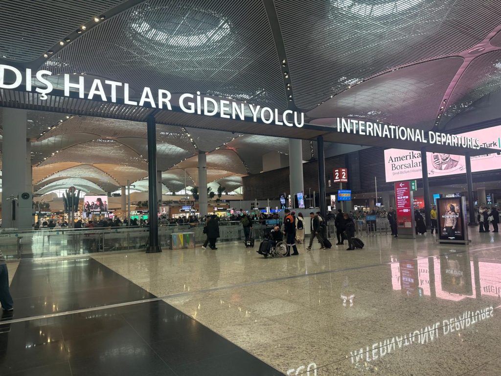 Dünyanın İlham Verici 10 Havalimanı Tasarımı 5 Köşe Yazıları Havalimanı Son Dakika Havacılık Haberleri | Türk Hava Yolları, Pegasus, Sunexpress, Corendon, Havacılık, Havayolları, Havalimanları, Havaalanları, THY, Hostes, Pilot, Uçak, Kabin memuru, SHGM, DHMİ WhatsApp Image 2026 02 01 at 22.43.44