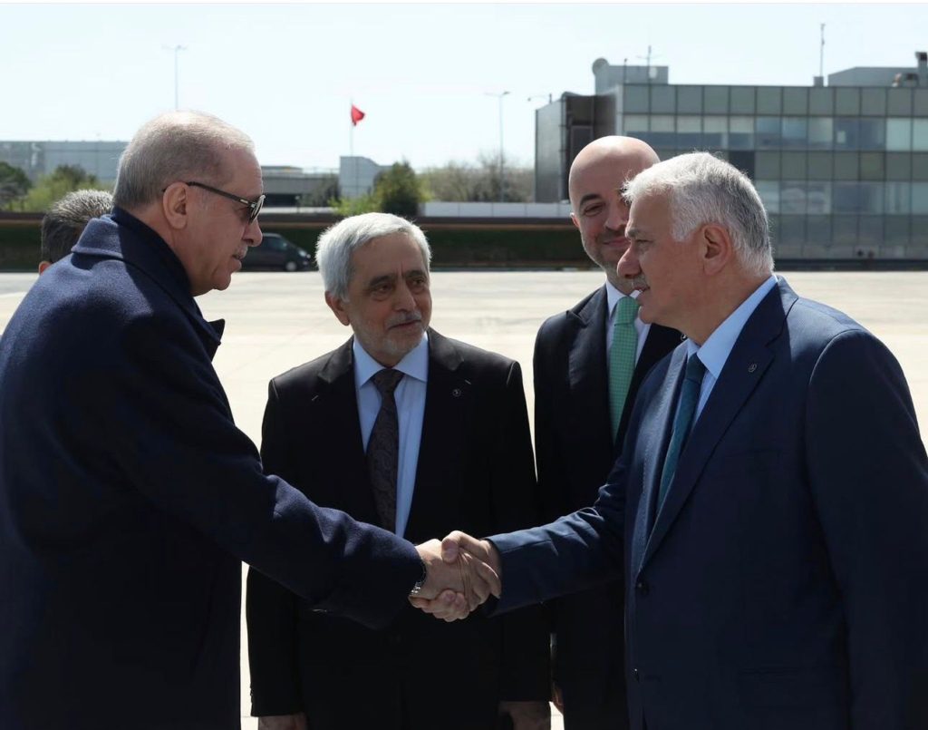 THY’de Tarihi Devir Teslim: Yeni Yönetim Göreve Başladı, Cumhurbaşkanı Erdoğan Uğurlandı 1 Haberler THY Son Dakika Havacılık Haberleri | Türk Hava Yolları, Pegasus, Sunexpress, Corendon, Havacılık, Havayolları, Havalimanları, Havaalanları, THY, Hostes, Pilot, Uçak, Kabin memuru, SHGM, DHMİ WhatsApp Image 2026 04 13 at 21.35.59 1